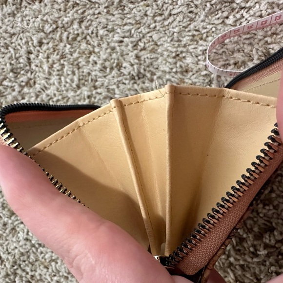 Floral Feathered Cork Wallet with Gold Detail with Zipper - Picture 4 of 5